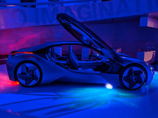 BMW MUSEUM i8 - APHRODITE LICHTINSTALLATION, Barefoot Design Barefoot Design Коммерческие помещения