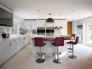 House transformation., Moneyhill Interiors Moneyhill Interiors Modern kitchen