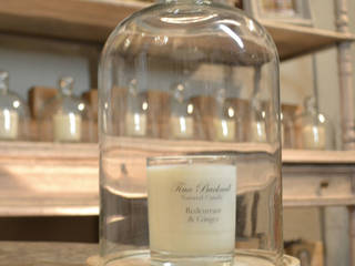 Scented Candles, Tina Bucknall Tina Bucknall ห้องนั่งเล่น