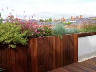 Terraza en El Encinar de la Moraleja, La Habitación Verde La Habitación Verde Eclectic style balcony, veranda & terrace