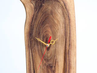 European walnut clock, Meble Autorskie Jurkowski Meble Autorskie Jurkowski ห้องนั่งเล่น