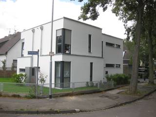 Einfamilienhauses mit Carport, STRICK Architekten + Ingenieure STRICK Architekten + Ingenieure Casas modernas