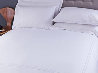 Charlotte Thomas "Richmond" Bed Set in White, We Love Linen We Love Linen Modern Bedroom