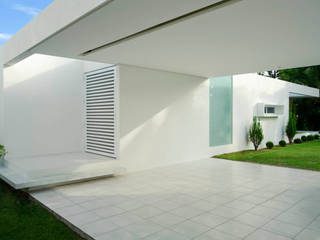 Casa Carqueija, dantasbento | Arquitetura + Design dantasbento | Arquitetura + Design Case in stile minimalista
