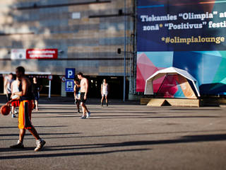 Olimpia Bus stop, ZILBERS DESIGN ZILBERS DESIGN Espacios comerciales