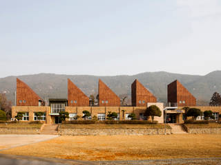 청산도 느린섬 여행학교, (주)오우재건축사사무소 OUJAE Architects (주)오우재건축사사무소 OUJAE Architects منازل