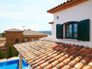 Вилла в Испанской Каталонии, ODEL ODEL Дома с террасами Кирпичи