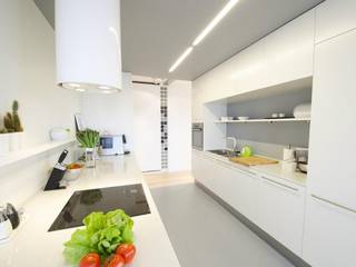 Mieszkanie na Sadach Żoliborskich, STOPROCENT Architekci STOPROCENT Architekci Minimalist kitchen