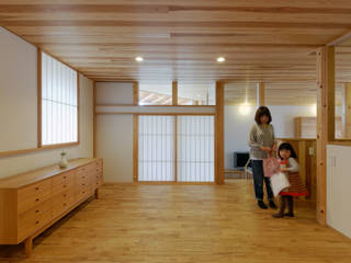 N House, 磯村建築設計事務所 磯村建築設計事務所 モダンデザインの 子供部屋
