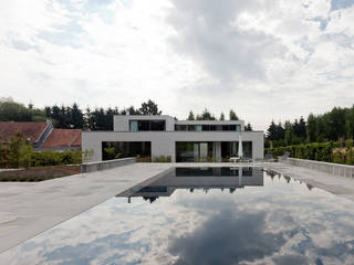 Patio house VAWE, areal architecten cvba areal architecten cvba Pool