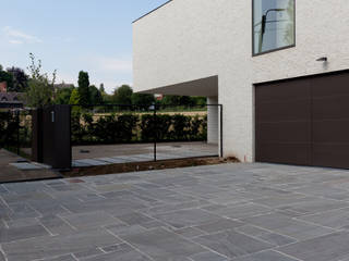 Patio house VAWE, areal architecten cvba areal architecten cvba Jardines minimalistas