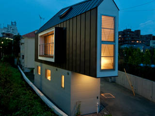 ​River side house / House in Horinouchi, 水石浩太建築設計室／ MIZUISHI Architect Atelier 水石浩太建築設計室／ MIZUISHI Architect Atelier Casas modernas: Ideas, diseños y decoración