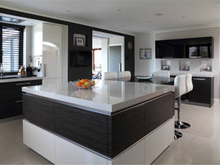 Contemporary kitchen, John Ladbury and Company John Ladbury and Company Кухня в стиле минимализм