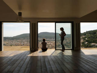 Maison Manet, Tout Va Bien - Stéphane Herpin architecte Tout Va Bien - Stéphane Herpin architecte Salas de estilo mediterraneo