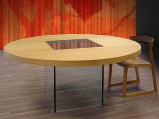 Table Harlem, ABCDE sign ABCDE sign Ruang Makan Modern