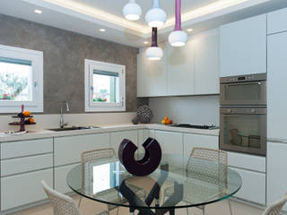 Appartamento a Verona: Bello e funzionale, moovdesign moovdesign Moderne Küchen