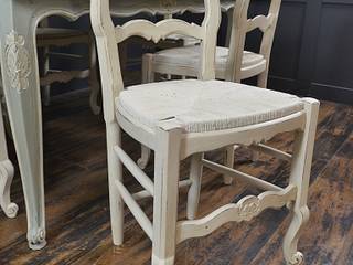 Shabby Chic French Oak Dining Table with 6 Chairs in Rococo, The Treasure Trove Shabby Chic & Vintage Furniture The Treasure Trove Shabby Chic & Vintage Furniture 廚房