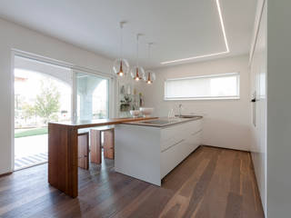 04_appartamento a Settimo di Pescantina (Vr), moovdesign moovdesign Modern kitchen