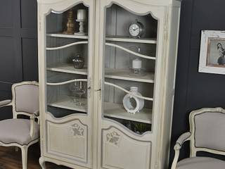 Shabby Chic French Glazed Bookcase, The Treasure Trove Shabby Chic & Vintage Furniture The Treasure Trove Shabby Chic & Vintage Furniture غرفة المعيشة