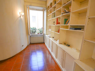Roma Pinciano Appartamento di Pregio, Studio Fori Studio Fori 經典風格的走廊，走廊和樓梯