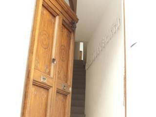 casa mk, Andrea Stortoni Architetto Andrea Stortoni Architetto Modern corridor, hallway & stairs