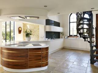 Bespoke Modern Kitchen, Reeva Design Reeva Design KitchenCabinets & shelves