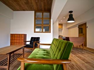 HOUSE U (リノベーション), ろく設計室 ろく設計室 Classic style living room