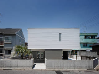 l a n i, *studio LOOP 建築設計事務所 *studio LOOP 建築設計事務所 Modern houses