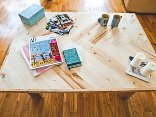 Mesa de salón, Ein Mamëll Ein Mamëll Rumah Gaya Rustic