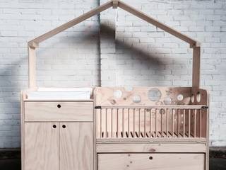 Babybedje + commode, OneSevenTree OneSevenTree Modern nursery/kids room Beds & cribs