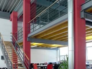 Horizontal-Schiebe-Wand SF 40 H-S-W, SUNFLEX Aluminiumsysteme GmbH SUNFLEX Aluminiumsysteme GmbH Modern offices & stores