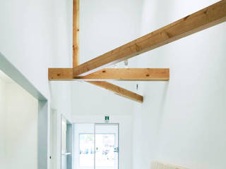 Clinic in Onomichi, OISHI Masayuki & Associates OISHI Masayuki & Associates Commercial spaces