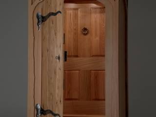 Oak Portal Wardrobe, Fine Furniture Ltd Fine Furniture Ltd Phòng ngủ phong cách hiện đại