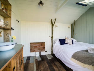 Huts, Plankbridge Plankbridge Schlafzimmer im Landhausstil