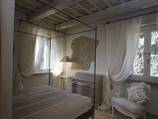 Country Resort, Roberto Catalini Int. Designer Roberto Catalini Int. Designer Bedroom