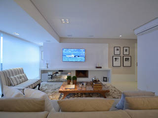 Living Room - Branco Total, WB ARQUITETURA - Lisiane Wendel e Simone Bertuzzo WB ARQUITETURA - Lisiane Wendel e Simone Bertuzzo 现代客厅設計點子、靈感 & 圖片