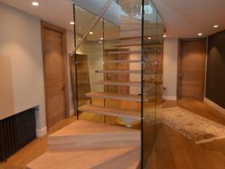 Floating stairs with glass walls, Siller Treppen/Stairs/Scale Siller Treppen/Stairs/Scale Stairs Wood Wood effect