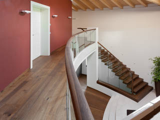 EUROPA Kragarmtreppe aus edlem Holz, Siller Treppen/Stairs/Scale Siller Treppen/Stairs/Scale บันได ไม้ Wood effect