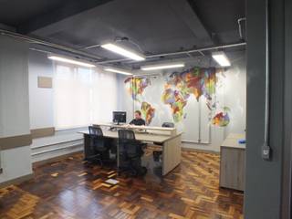 Interiores de empresa de TI, Arketing Identidade e Ambiente Arketing Identidade e Ambiente Modern Study Room and Home Office