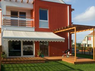 markizy / awnings, Markiz Serwis Markiz Serwis Classic style balcony, veranda & terrace