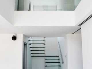 MISTRAL - Gerade Ganzglastreppe mit Podest , Siller Treppen/Stairs/Scale Siller Treppen/Stairs/Scale บันได กระจกและแก้ว