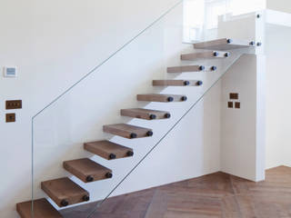 MISTRAL - Holzrtreppe mit Glasgeländer, Siller Treppen/Stairs/Scale Siller Treppen/Stairs/Scale 階段 木 木目調