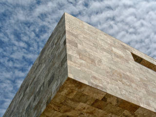 Ventilated facade in travertine University of Frankfurt, Pietre di Rapolano Pietre di Rapolano Commercial spaces Stone