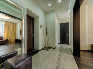 Интерьерная фотосъемка квартиры, Platon Makedonsky Platon Makedonsky Minimalist corridor, hallway & stairs