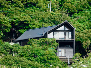 葉山の別荘, 井上洋介建築研究所 井上洋介建築研究所 Modern home