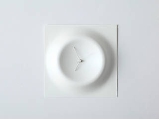 Crater Clock, KENICHIRO OOMORI MOVING DESIGN KENICHIRO OOMORI MOVING DESIGN Minimalist living room