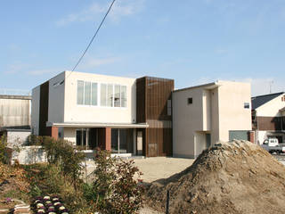 中津O邸 Nakatsu O house, 一級建築士事務所たかせａｏ 一級建築士事務所たかせａｏ Modern home Tiles