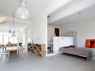 Loft Box117, DIEKHANS BIEBER Architekten DIEKHANS BIEBER Architekten Industrial style bedroom
