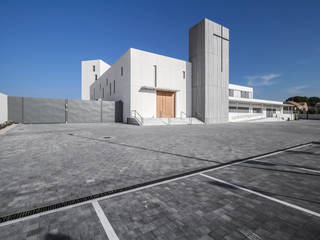 Real Monasterio de Santa Catalina de Siena Hernández Arquitectos Casas de estilo minimalista