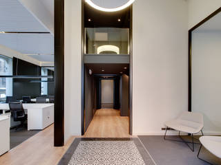 Oficina ELIX Barcelona Estudios y despachos de estilo minimalista de ELIX Minimalista
